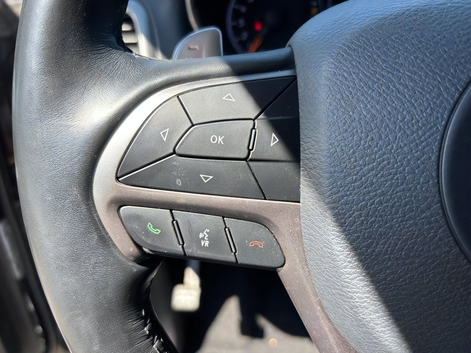Used 2020 Jeep Grand Cherokee Limited X RWD image 22
