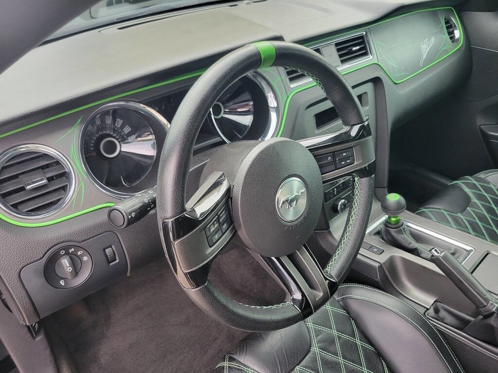 Used 2013 Ford Mustang GT w/ GT Track Pkg RWD image 31
