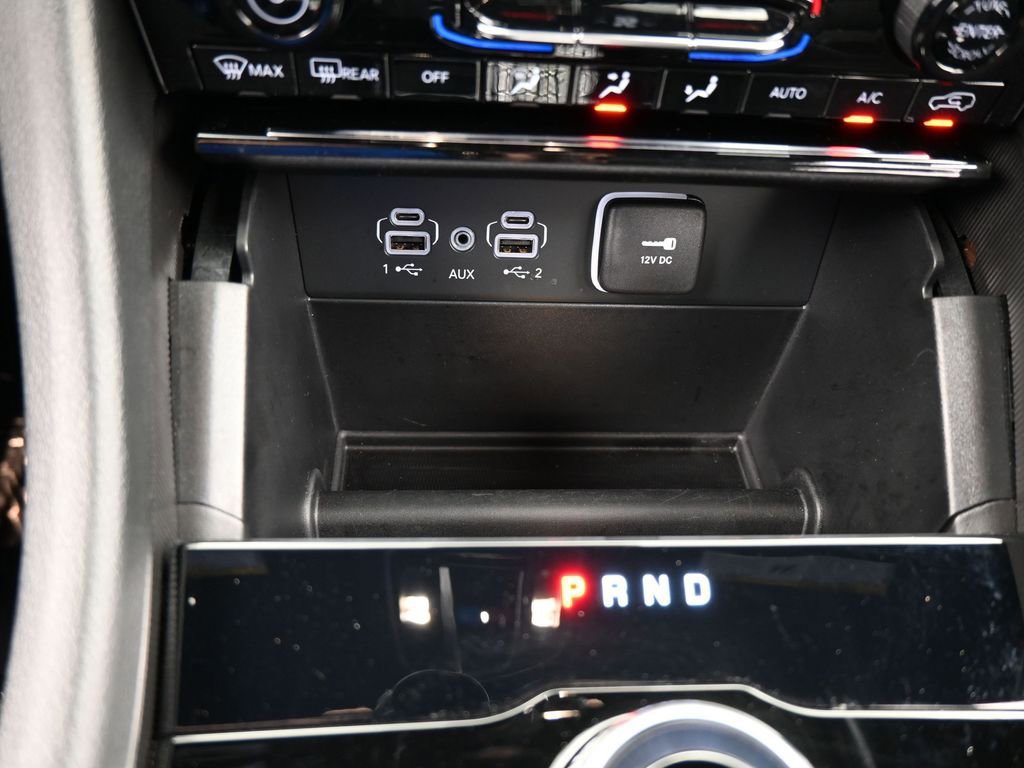 Used 2025 Jeep Grand Cherokee Laredo image 26