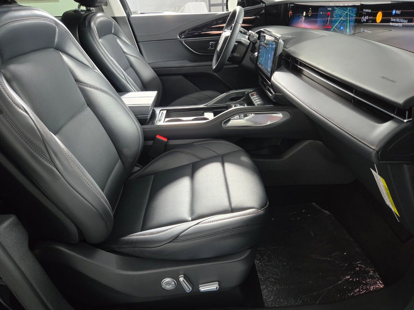 New 2026 Lincoln Nautilus Premier image 18