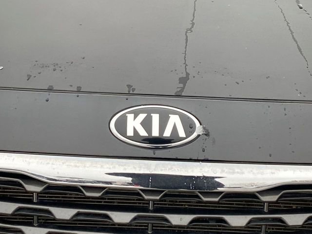 Used 2019 Kia Sedona LX image 27