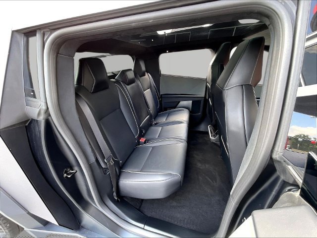 Used 2024 Tesla Cybertruck AWD Crew Cab image 26
