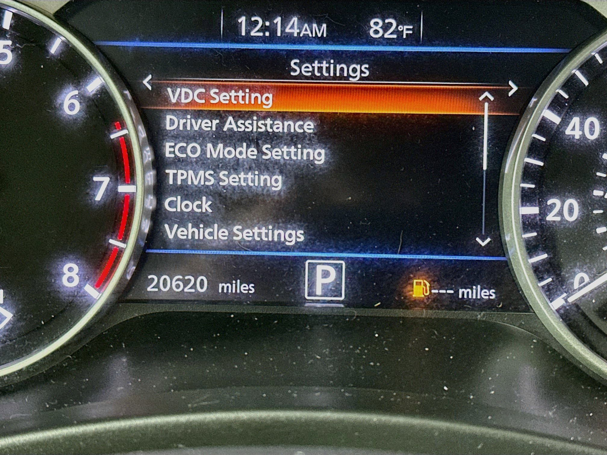 Used 2023 Nissan Sentra SR w/ Electronics Package FWD image 18