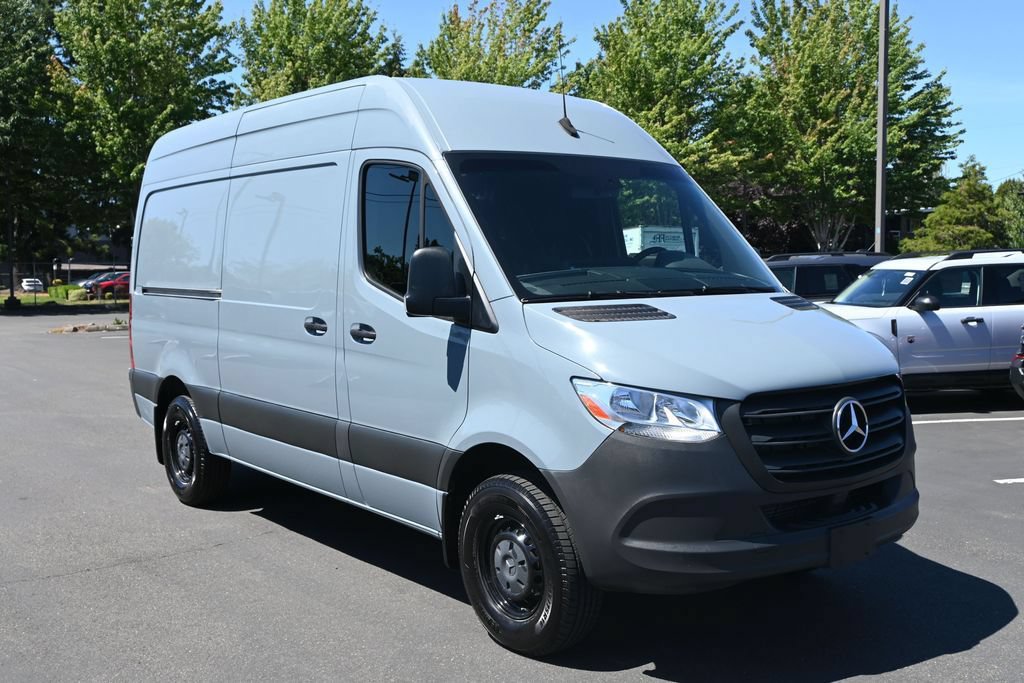 Used 2019 Mercedes-Benz Sprinter 144 image 8