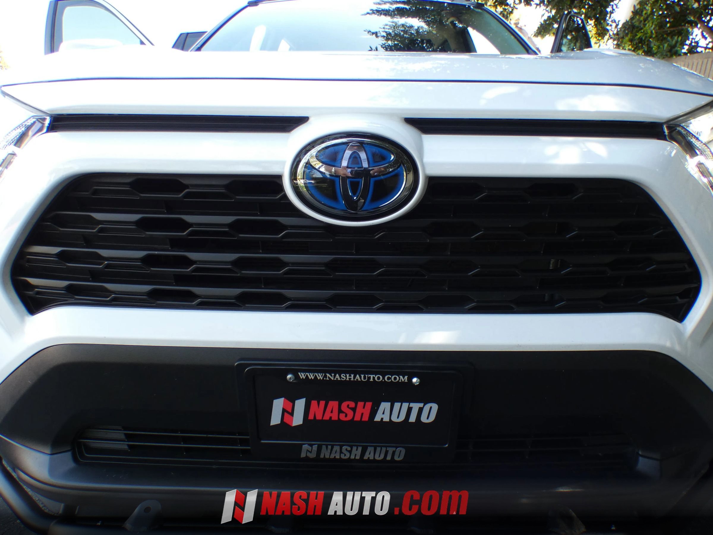 Used 2023 Toyota RAV4 AWD Hybrid image 72