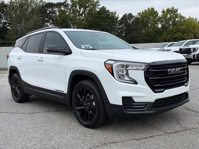 Certified 2024 GMC Terrain SLE w/ Driver Convenience Package FWD image 2