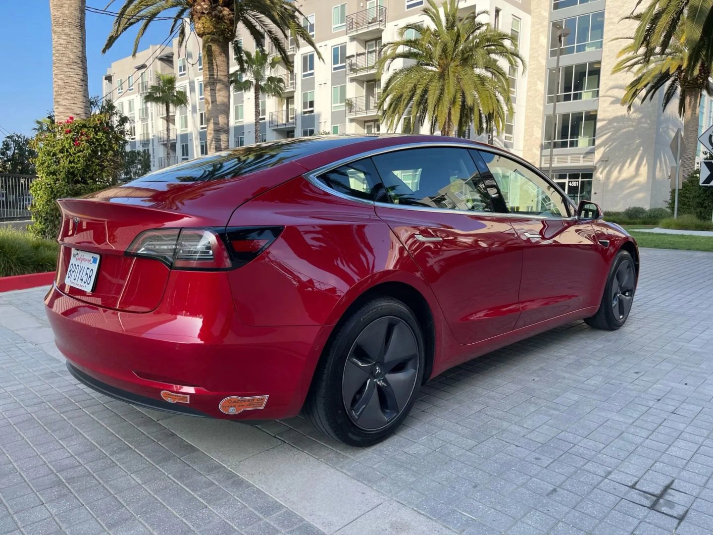 Used 2018 Tesla Model 3 Mid Range image 7