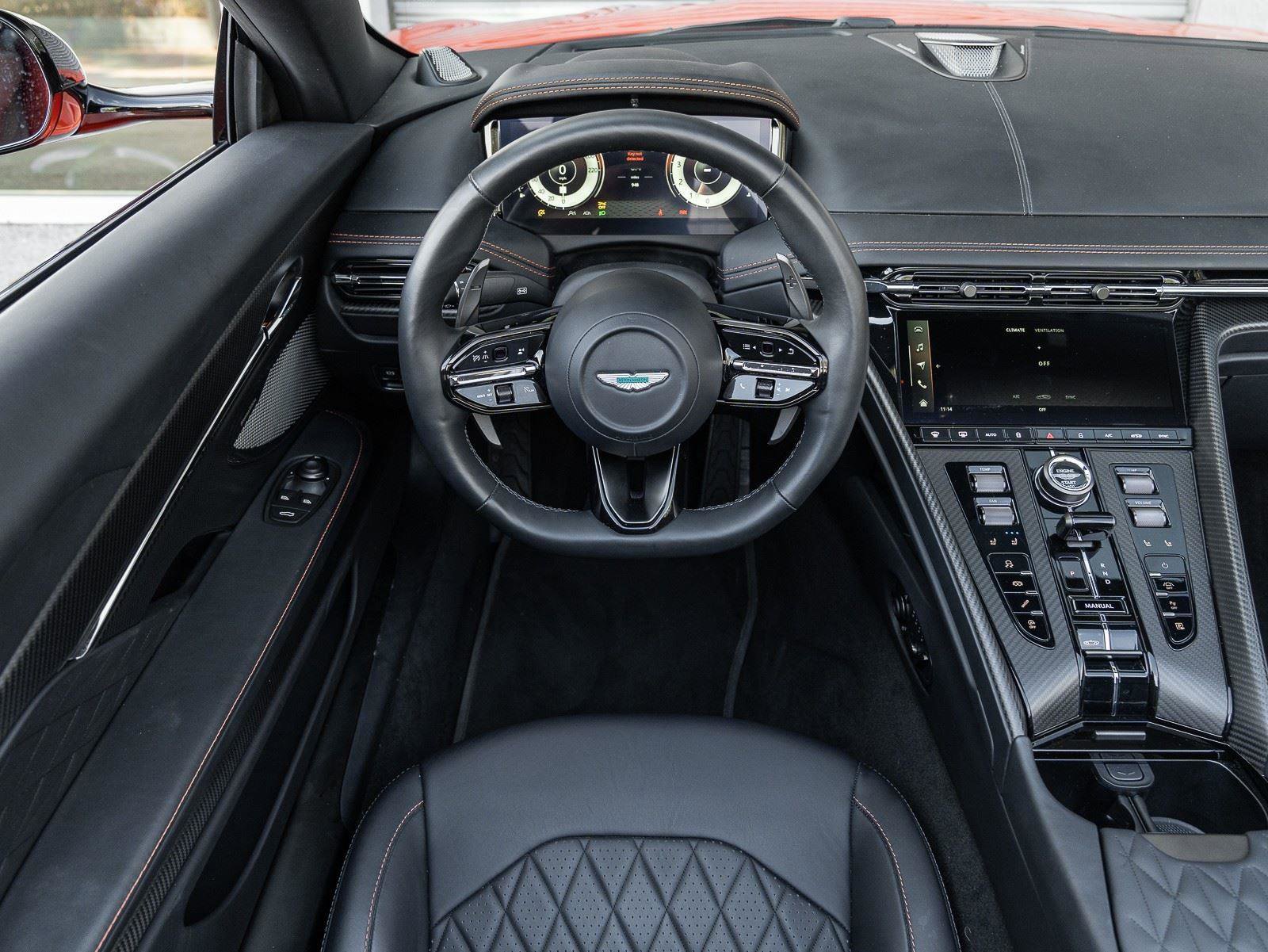 Used 2024 Aston Martin DB12 Convertible image 17