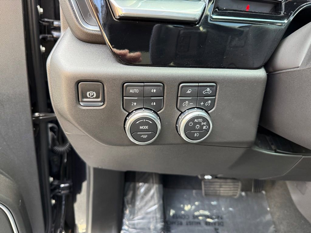 Used 2025 GMC Sierra 1500 SLT w/ SLT Premium Plus Package image 9