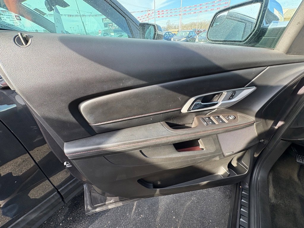 Used 2014 GMC Terrain SLT w/ Chrome Appearance Package image 6