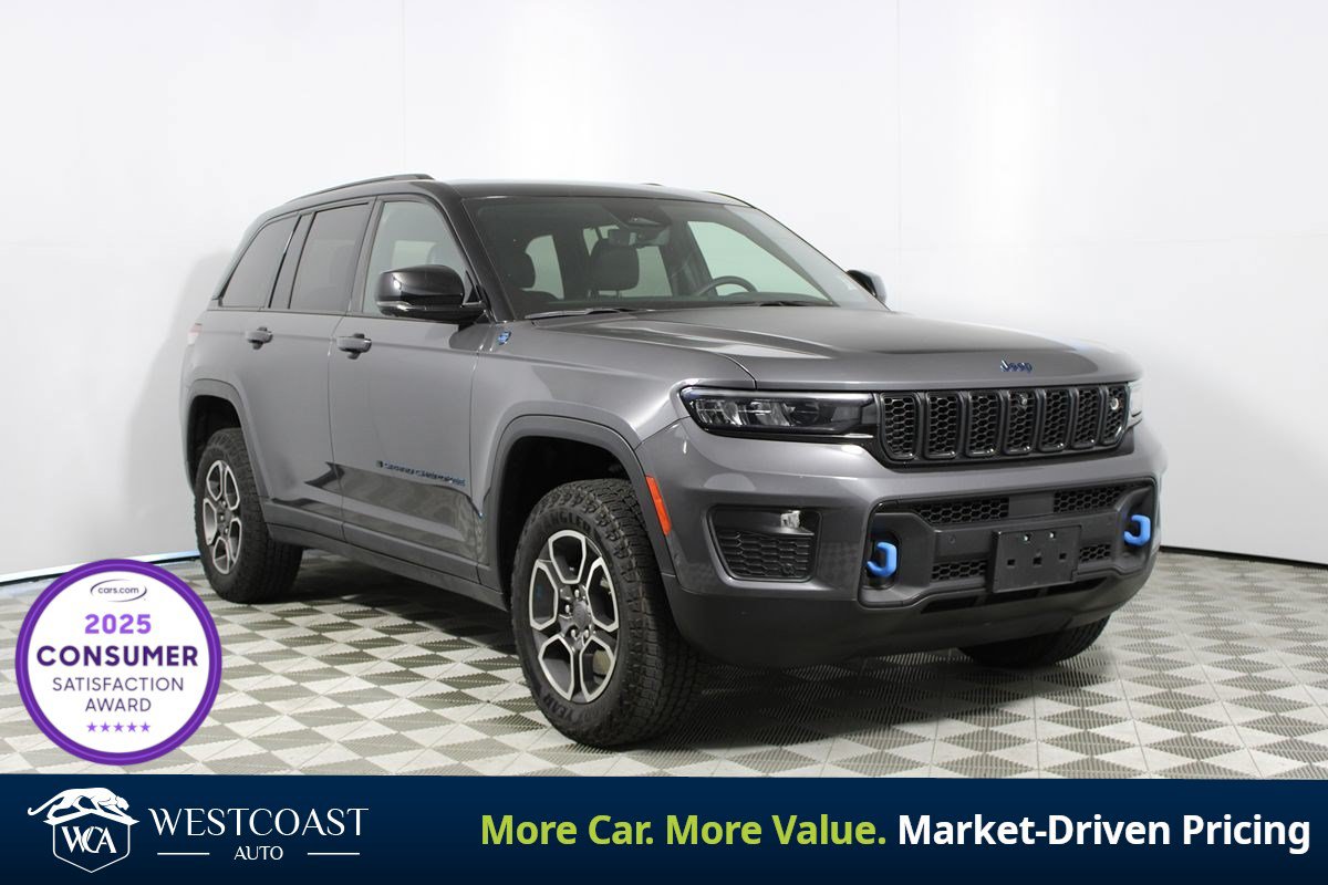 Used 2022 Jeep Grand Cherokee Trailhawk w/ Advanced Protech Group II