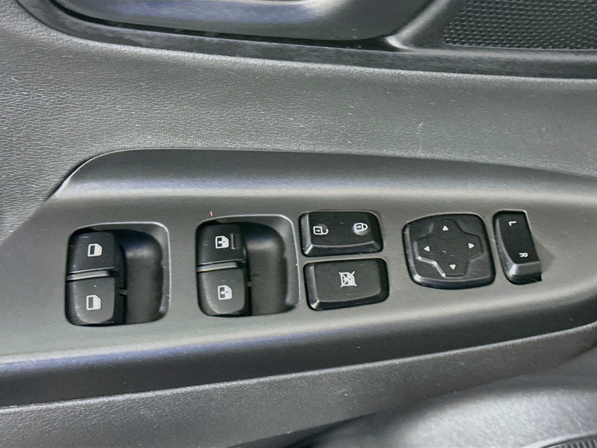Used 2021 Hyundai Kona SEL AWD/4WD image 24
