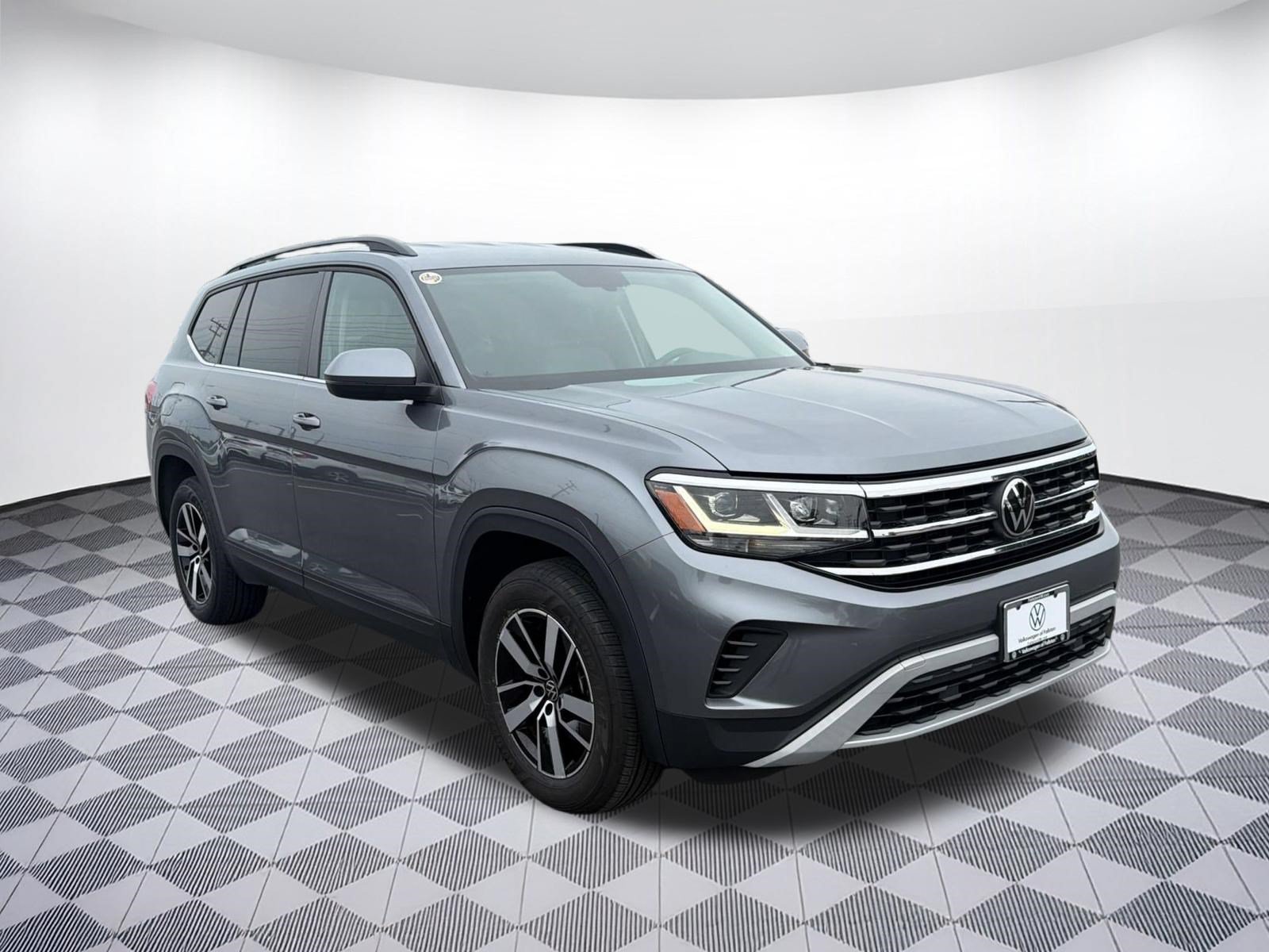 Used 2023 Volkswagen Atlas SE AWD/4WD image 7