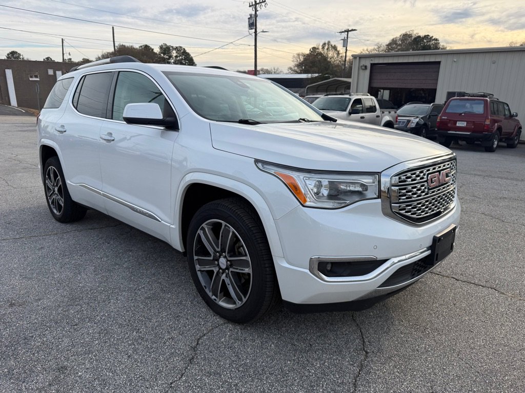 Used 2017 GMC Acadia Denali w/ Technology Package image 3