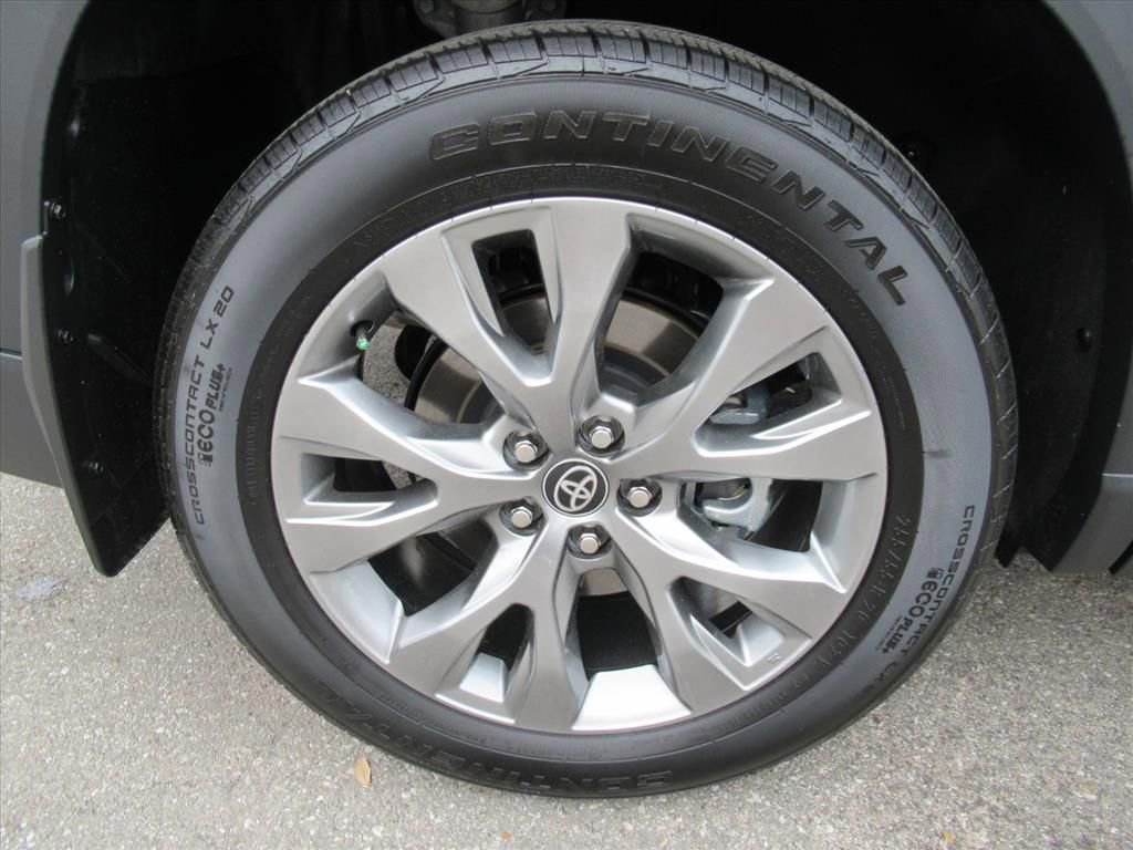 Used 2025 Toyota Grand Highlander Limited image 8