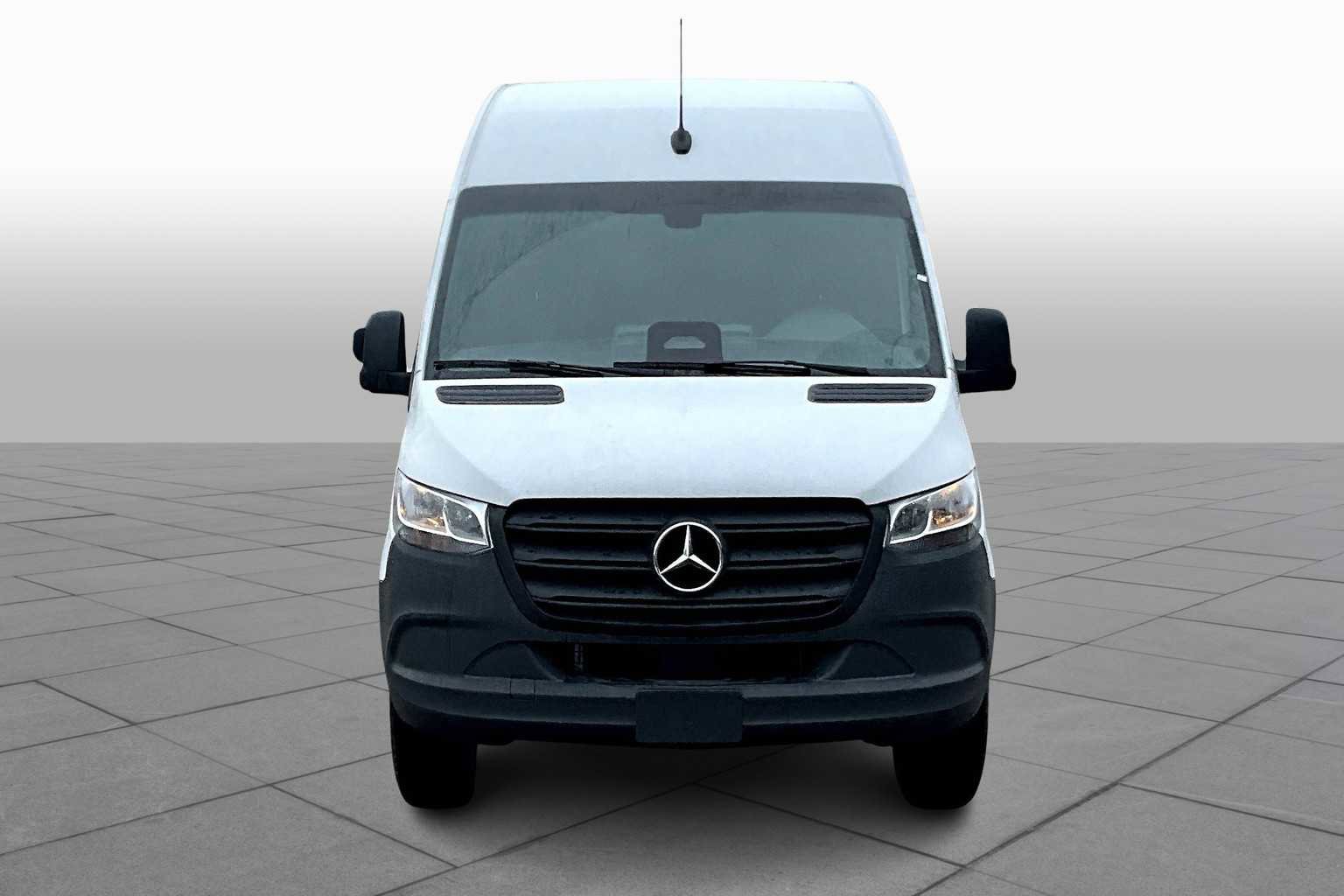 New 2025 Mercedes-Benz Sprinter 2500 image 2