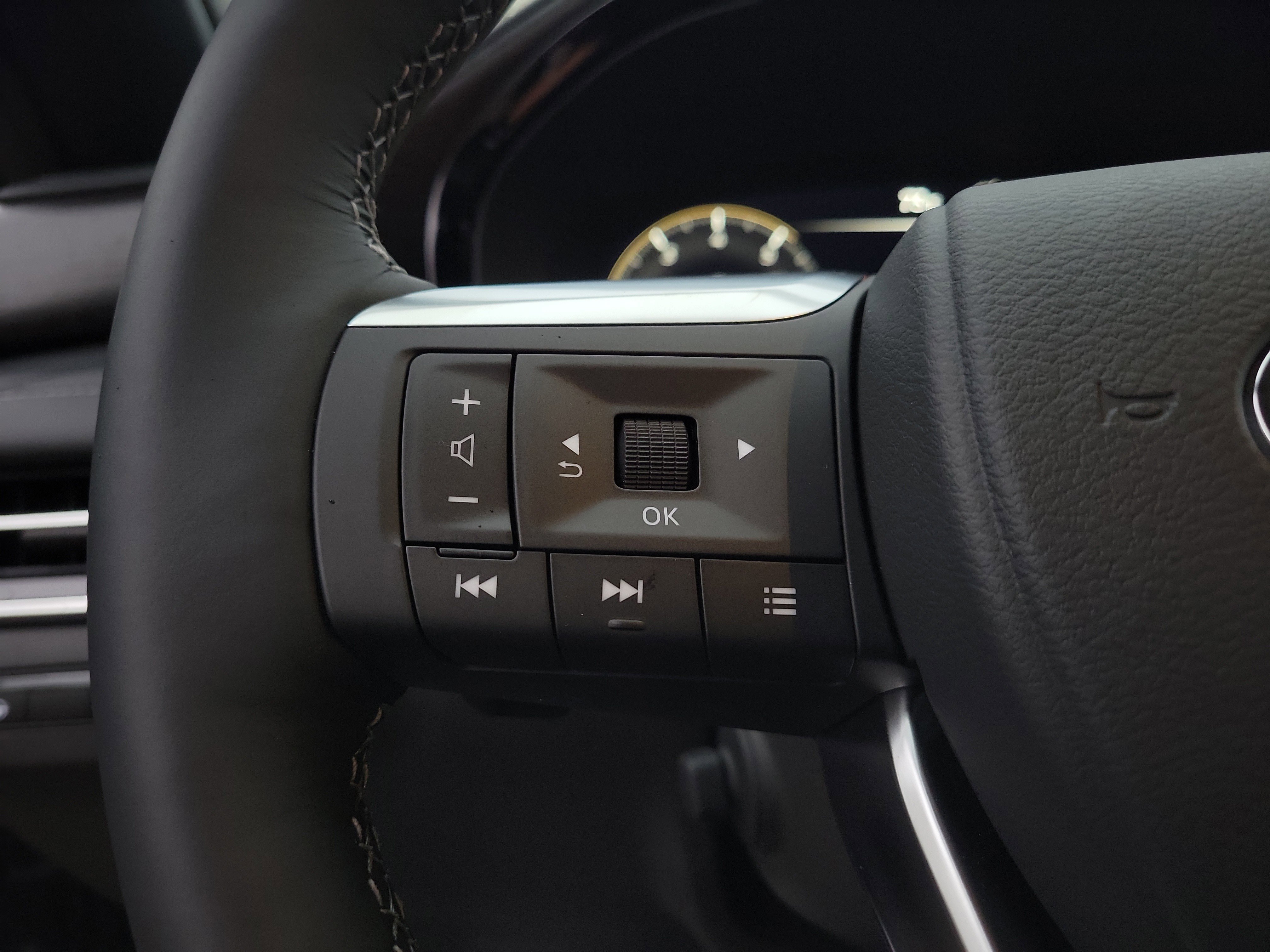 New 2026 INFINITI QX60 Autograph w/ Dark Cargo Package image 14