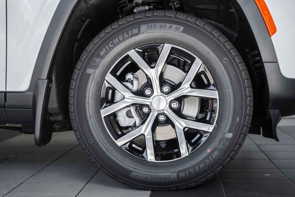 New 2025 Jeep Grand Cherokee Limited w/ MOPAR Finishing Package image 17