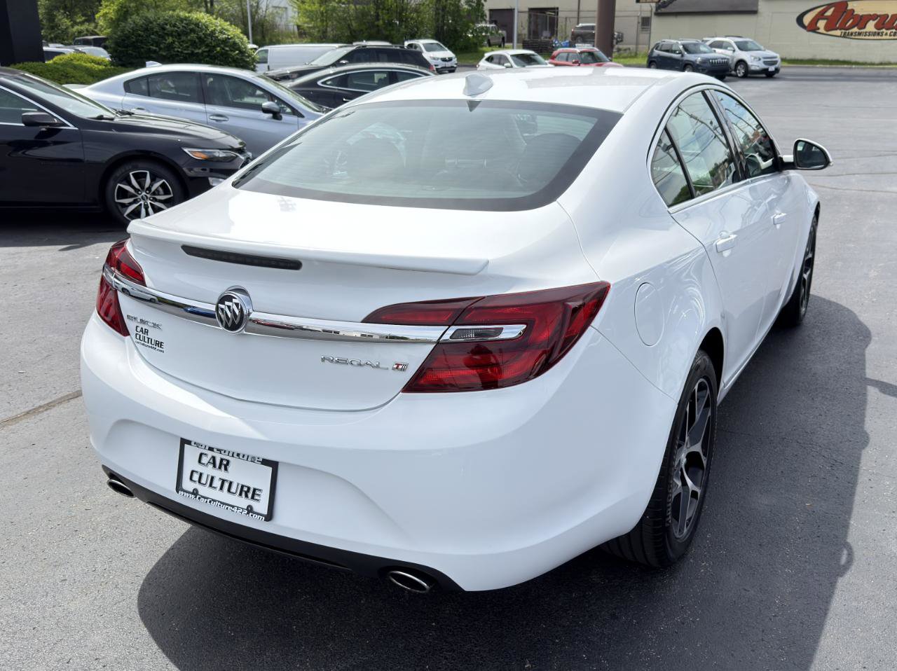 Used 2017 Buick Regal Sport Touring FWD image 17