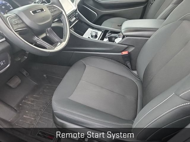 Used 2022 Jeep Grand Cherokee L Laredo w/ Luxury Tech Group I AWD/4WD image 5