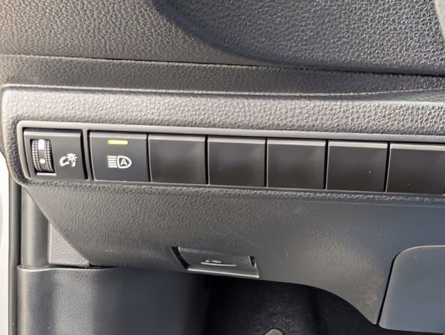 Used 2025 Toyota Corolla SE image 21