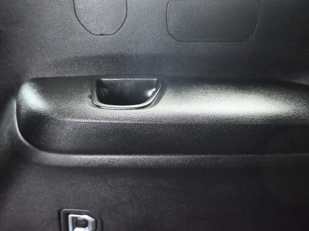 Used 2023 Jeep Grand Cherokee L Laredo AWD/4WD image 40