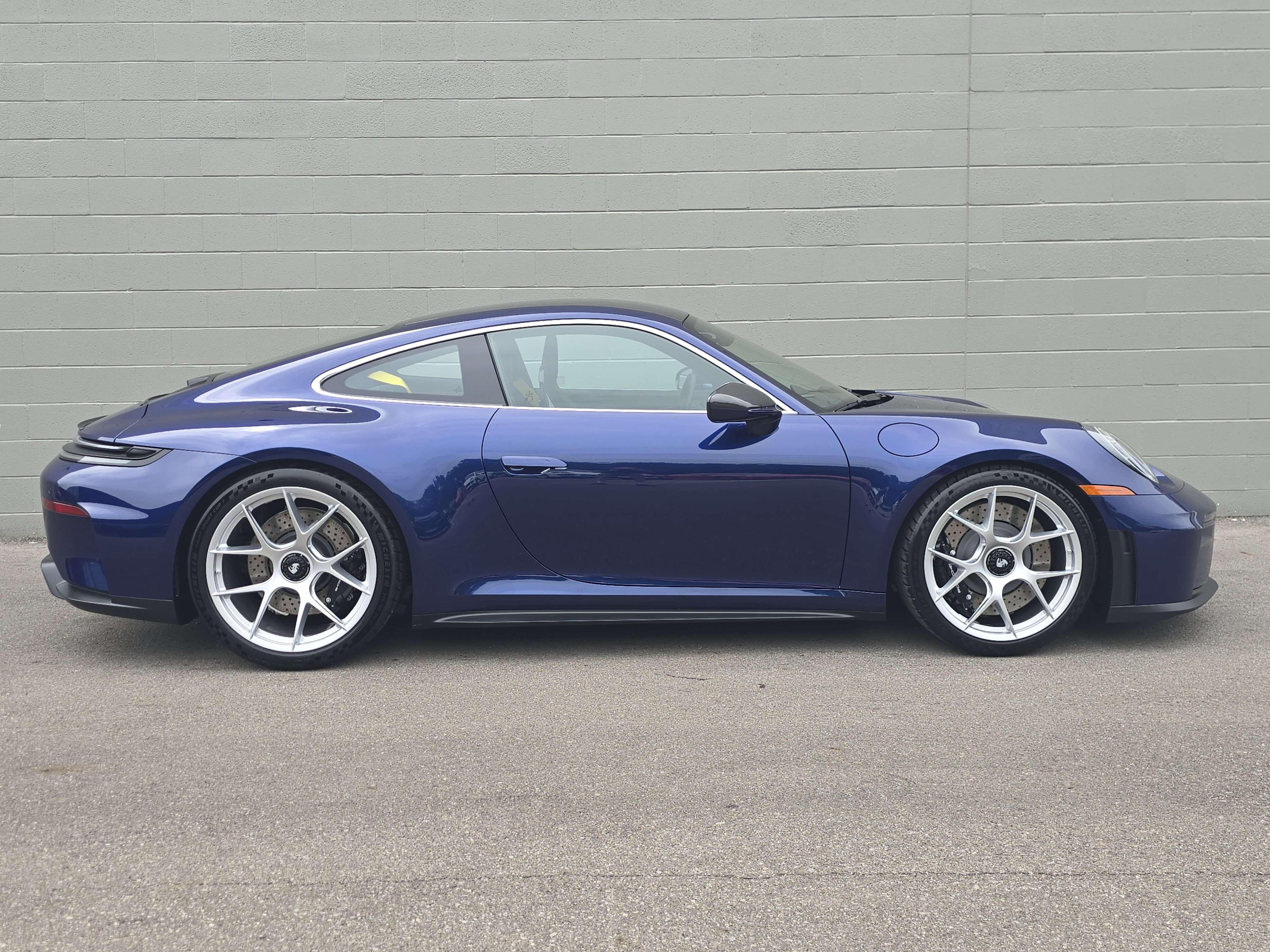 New 2026 Porsche 911 GT3 RWD image 16