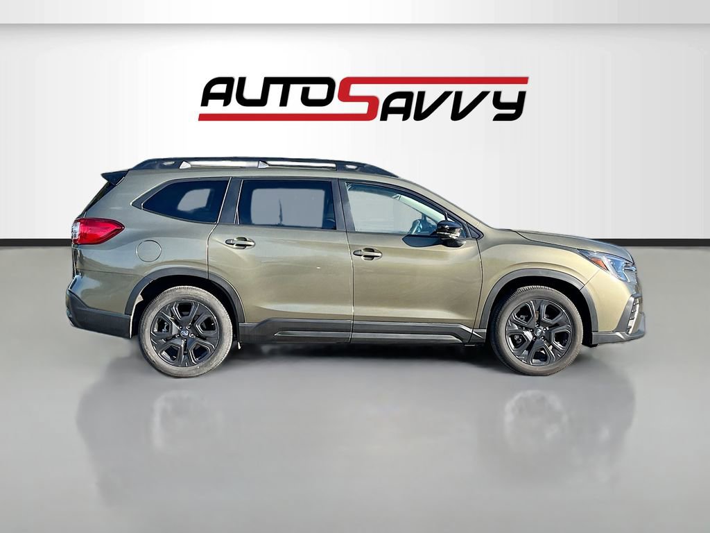 Used 2025 Subaru Ascent Onyx Edition image 8