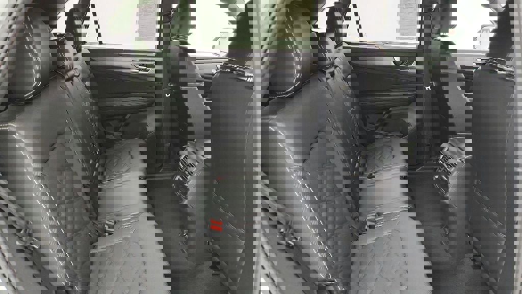 Used 2024 Volkswagen Atlas Cross Sport SE image 20