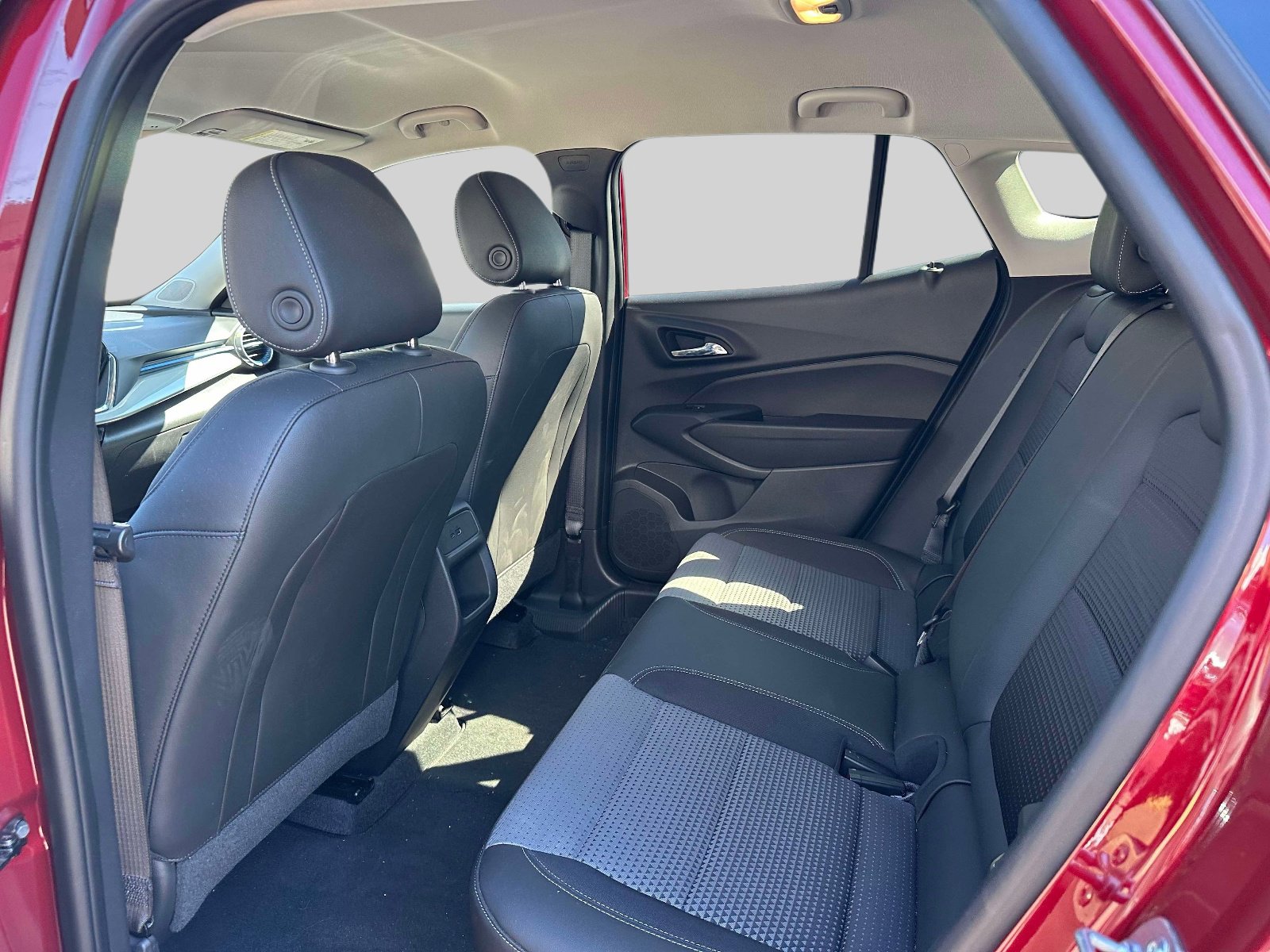 Used 2025 Chevrolet Trax LT w/ Driver Confidence Package image 10