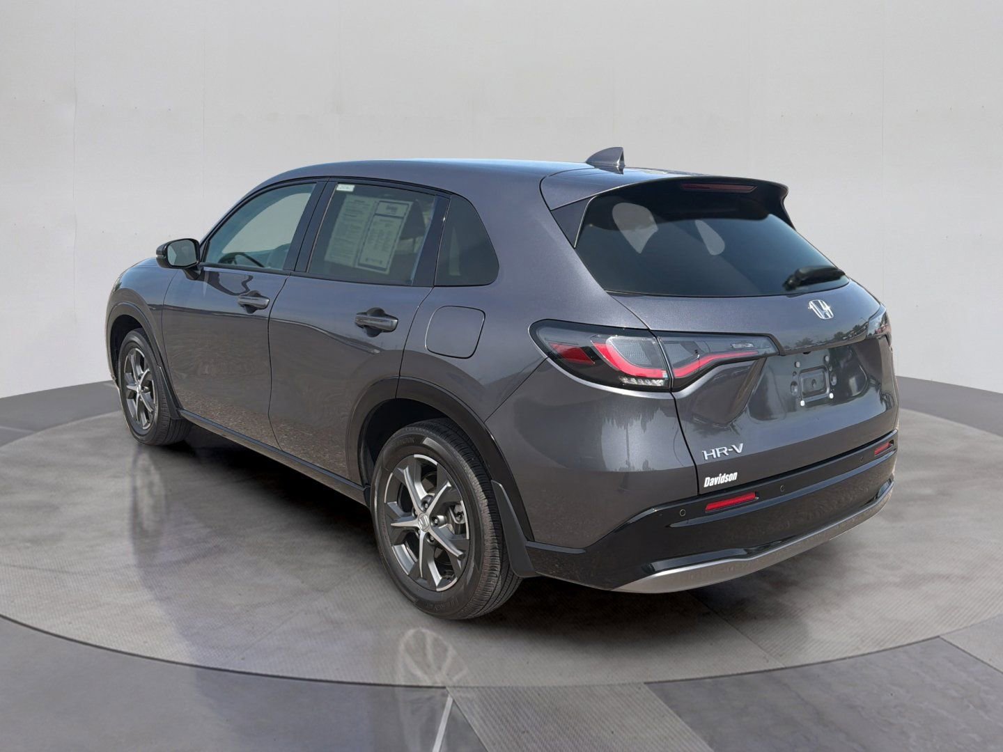 Used 2025 Honda HR-V EX-L image 3