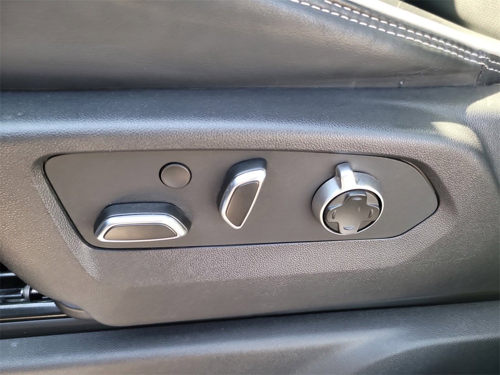 Used 2024 GMC Sierra 2500 AT4X w/ AT4X AEV Edition image 23