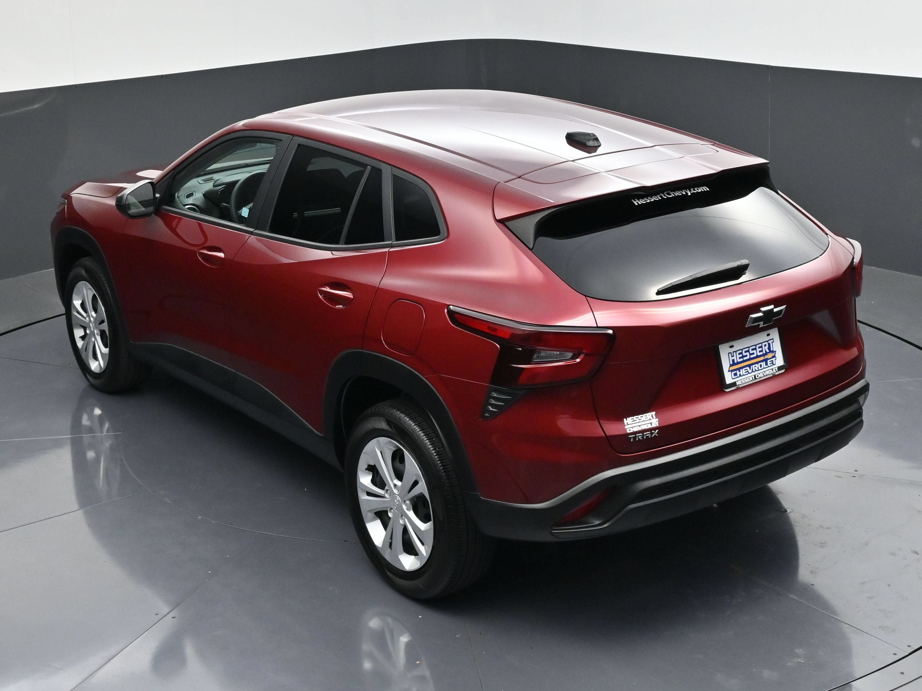 Used 2024 Chevrolet Trax LS FWD image 42