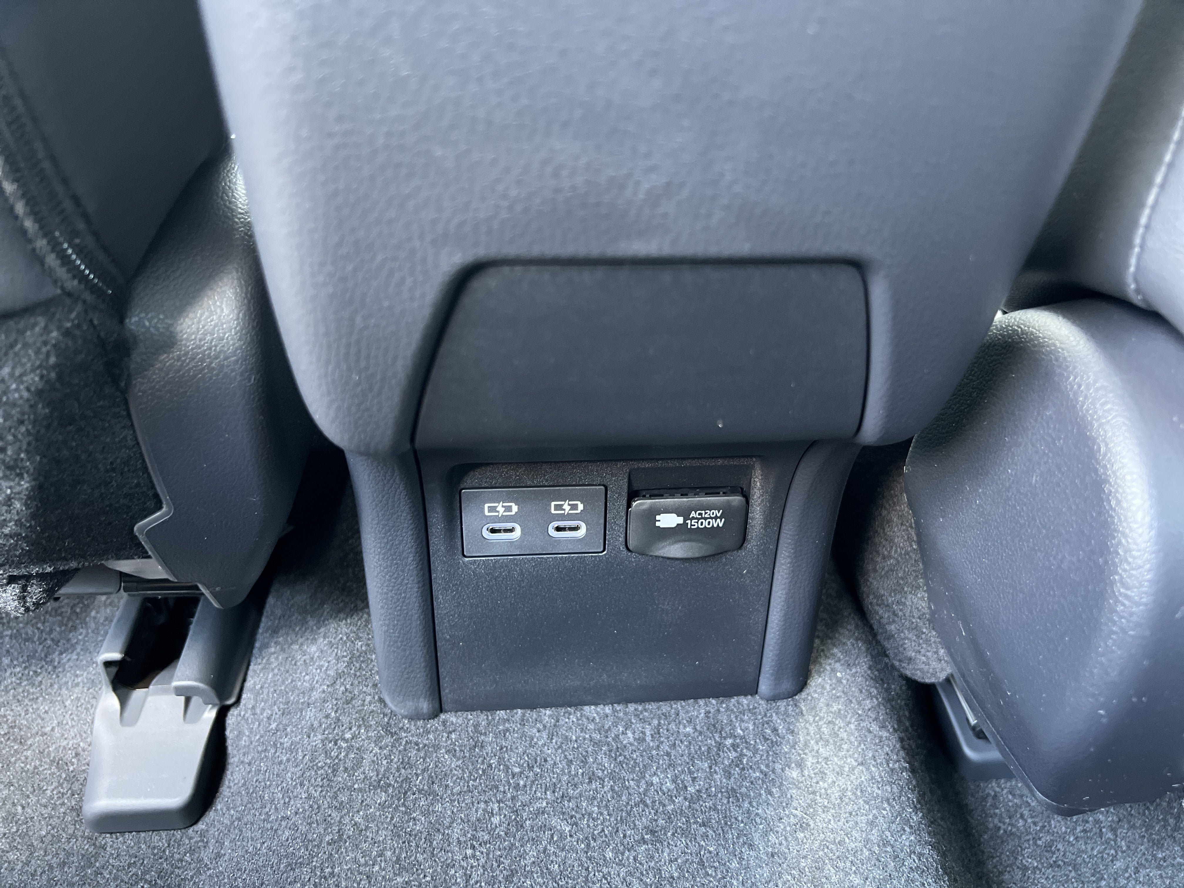 New 2026 Toyota Prius Plug-In Hybrid FWD image 12