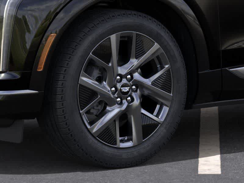New 2027 Cadillac Optiq Luxury w/ LPO, Floor Liner Package AWD/4WD image 9