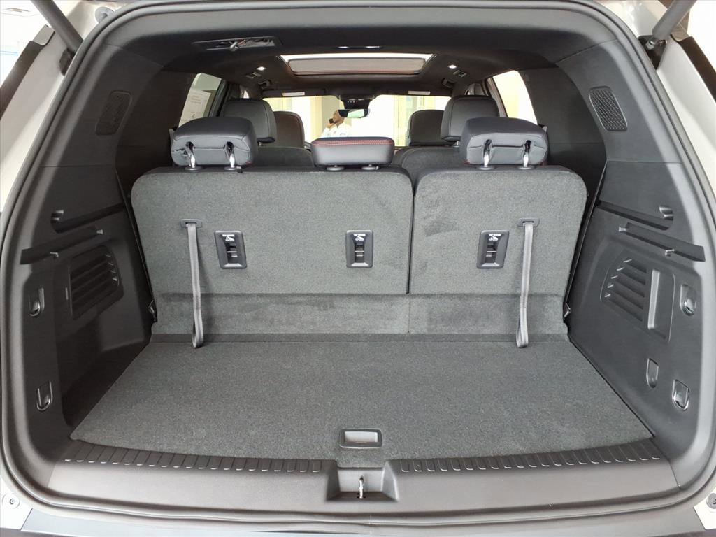 New 2026 Chevrolet Traverse Z71 w/ Driver Confidence Package image 9