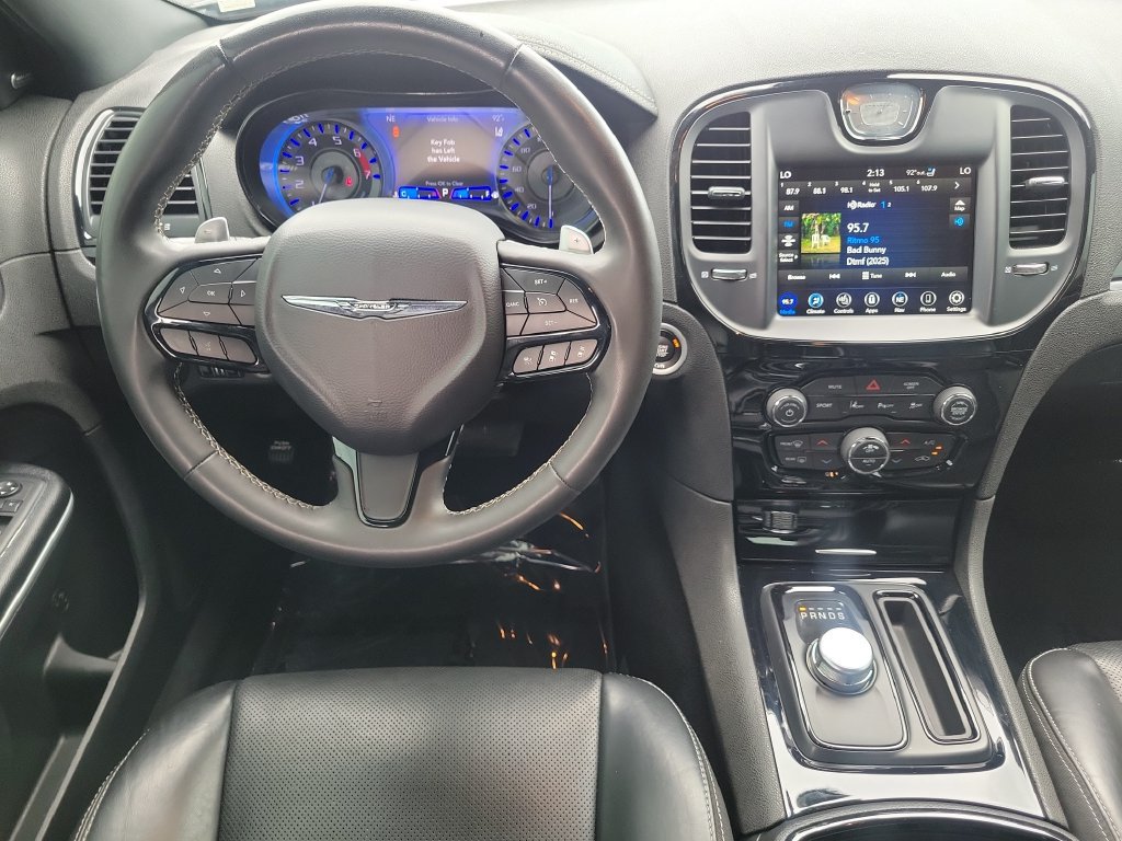 Used 2023 Chrysler 300 S w/ Comfort Group RWD image 12