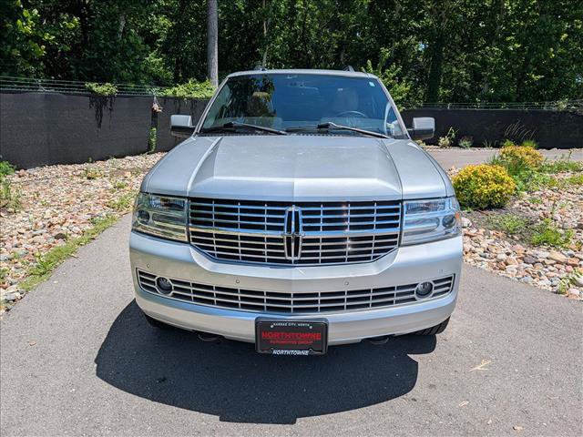 Used 2012 Lincoln Navigator L 4WD image 8
