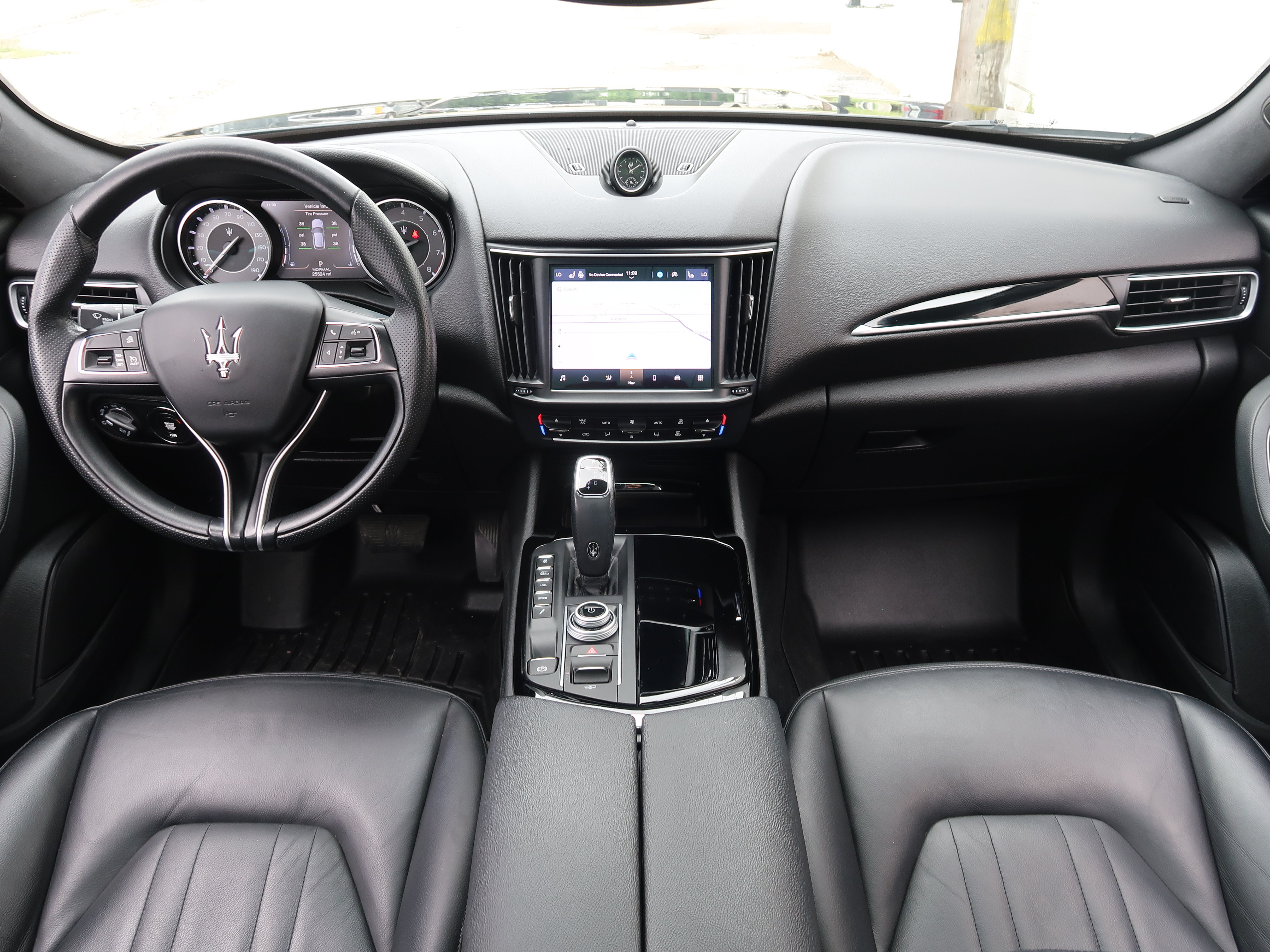 Used 2022 Maserati Levante GT AWD/4WD image 11