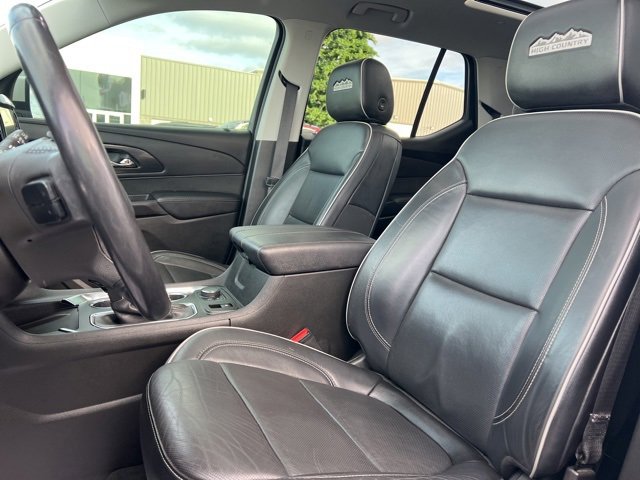 Used 2021 Chevrolet Traverse High Country image 15