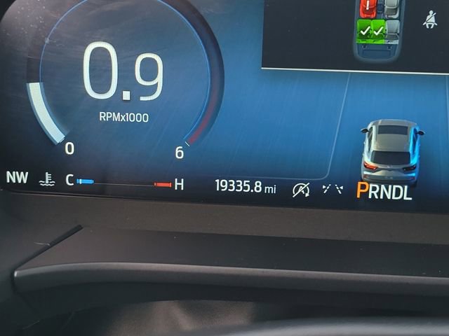 Used 2025 Ford Escape Platinum image 16