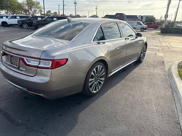 Used 2018 Lincoln Continental Select w/ Continental Climate Package FWD image 17
