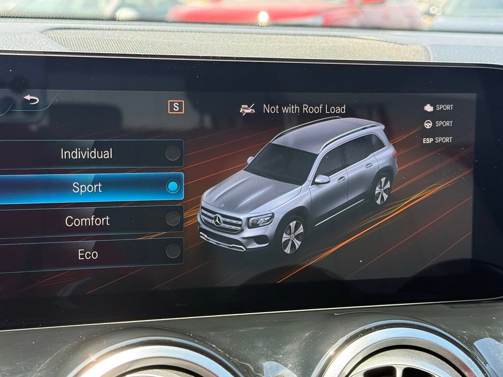 Used 2022 Mercedes-Benz GLB 250 4MATIC image 26