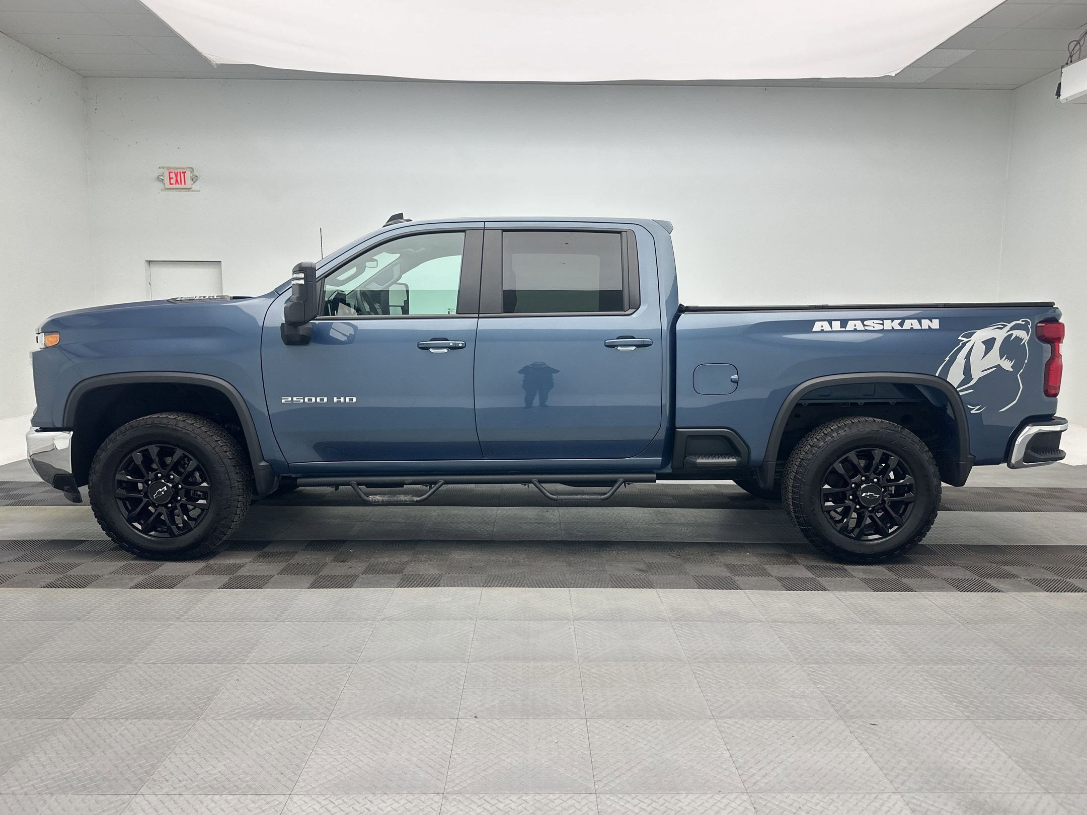 Certified 2025 Chevrolet Silverado 2500 LT image 2