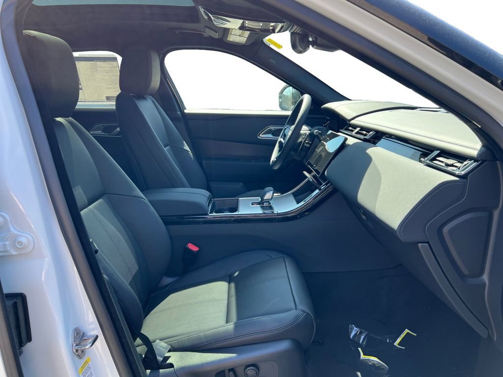New 2026 Land Rover Range Rover Velar Dynamic SE image 30