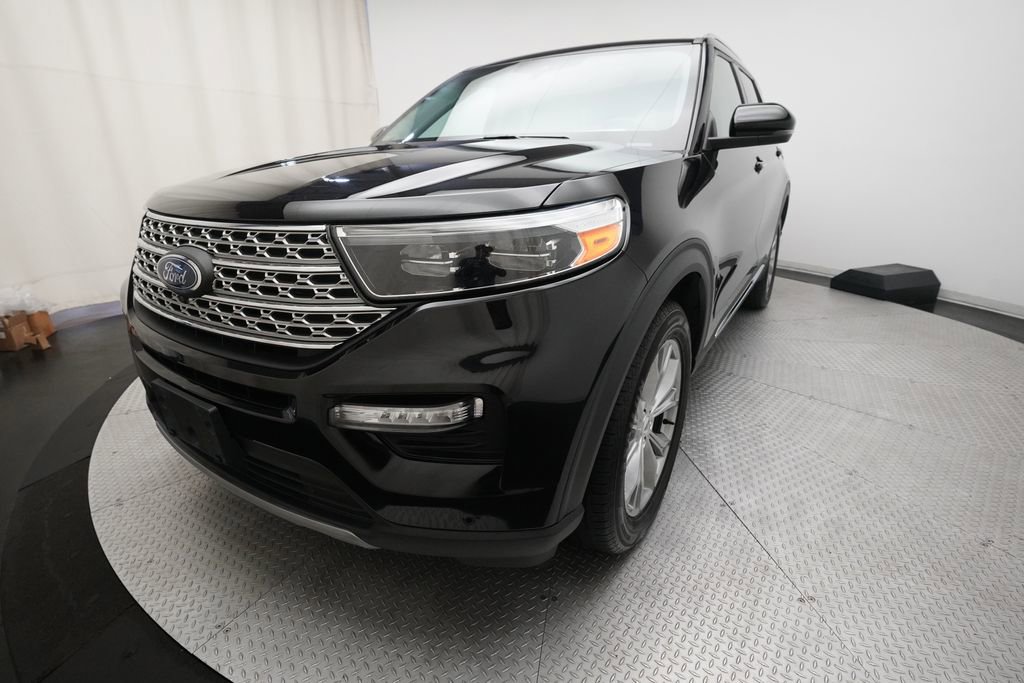 Used 2023 Ford Explorer Limited w/ Equipment Group 301A AWD/4WD image 12