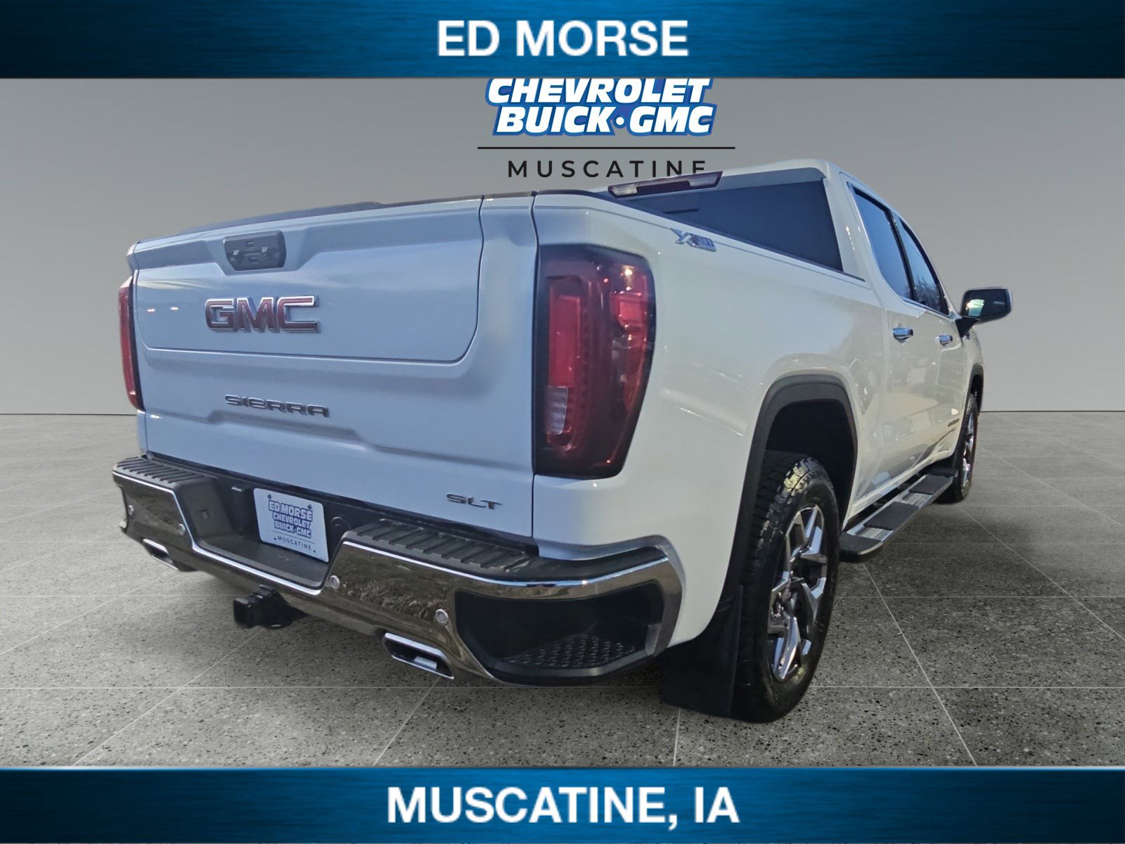 Used 2024 GMC Sierra 1500 SLT w/ SLT Premium Plus Package image 5