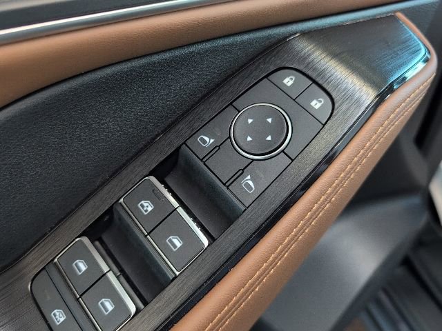 Used 2025 Nissan Rogue Platinum w/ Platinum Premium Package image 25