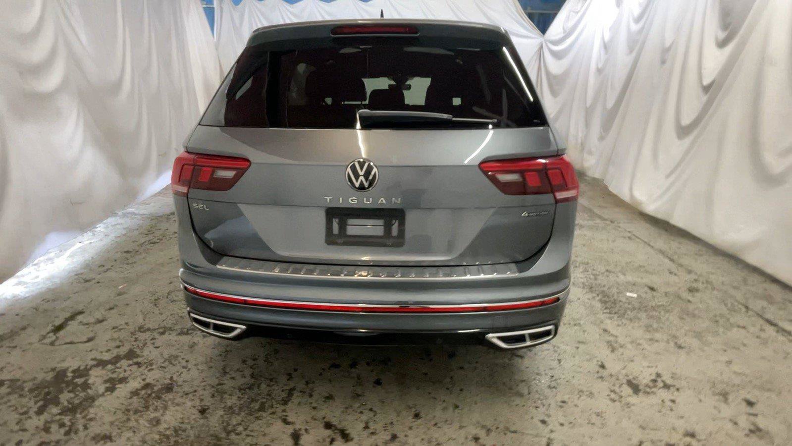 Used 2022 Volkswagen Tiguan SEL R-Line AWD/4WD image 8
