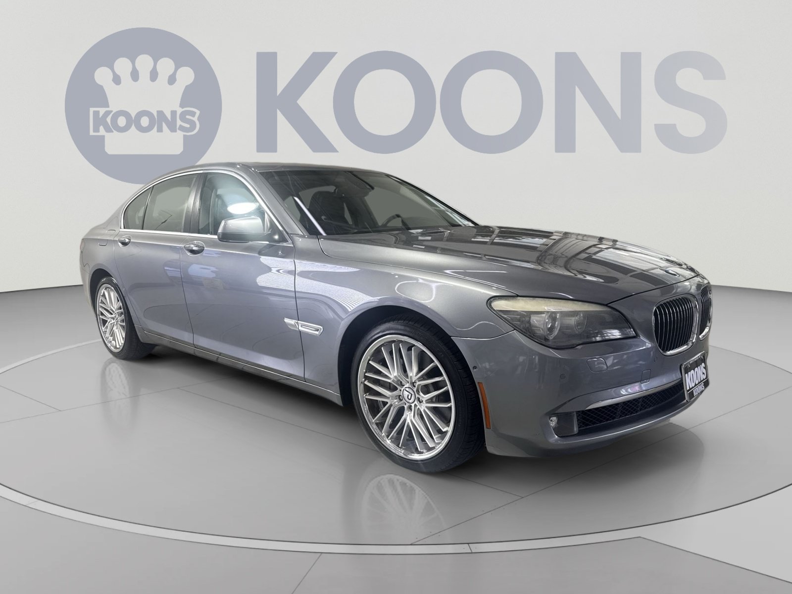 Used 2012 BMW 750i RWD image 2